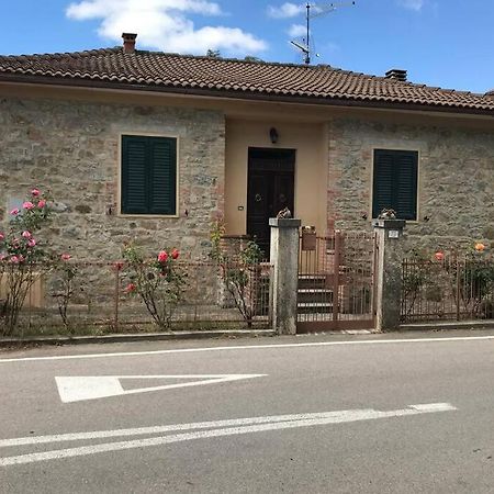 Villetta Indipendente Con Giardino Campiglia dʼOrcia Exterior foto